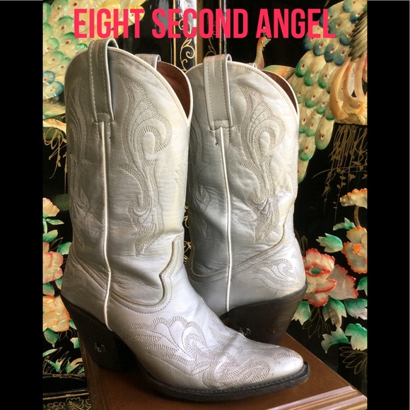 eight second angel cowgirl boots